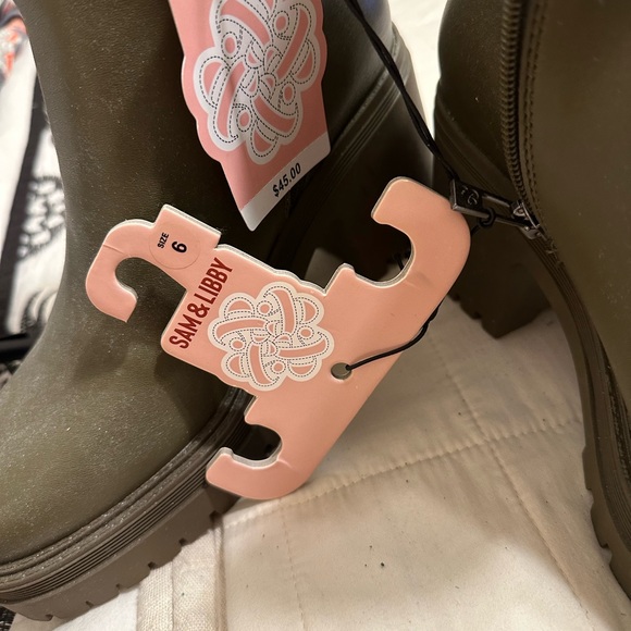 Sam & Libby boots - Picture 2 of 4